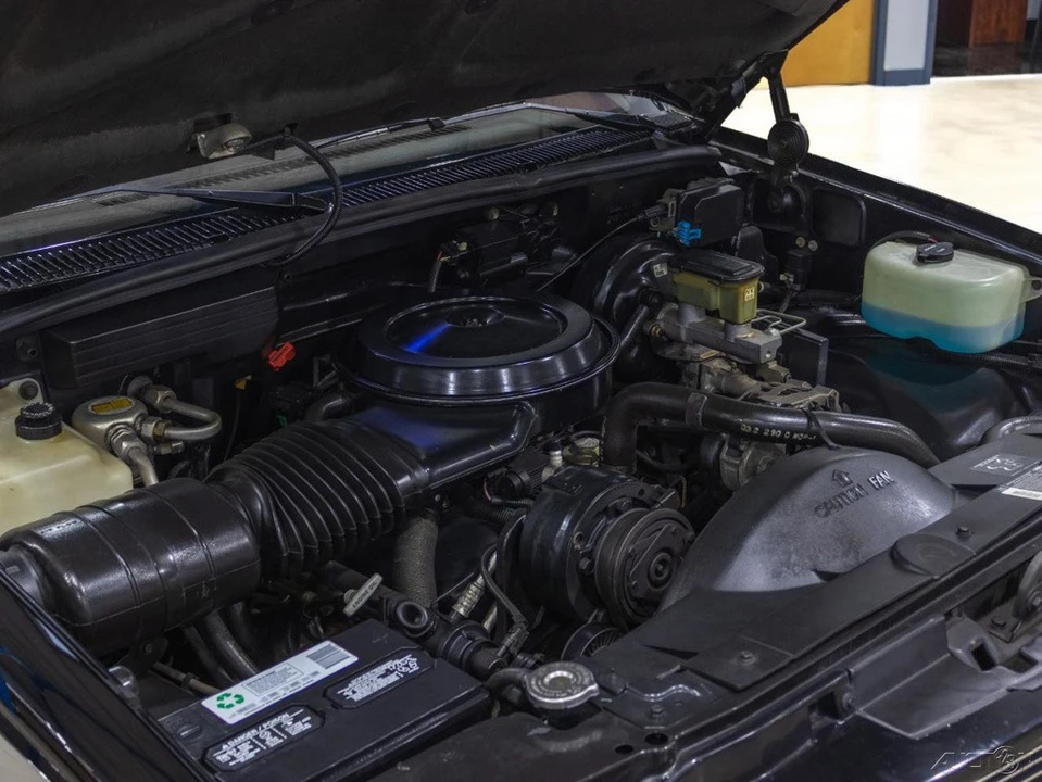 1990 Chevrolet 454 SS - Image 13 of 24