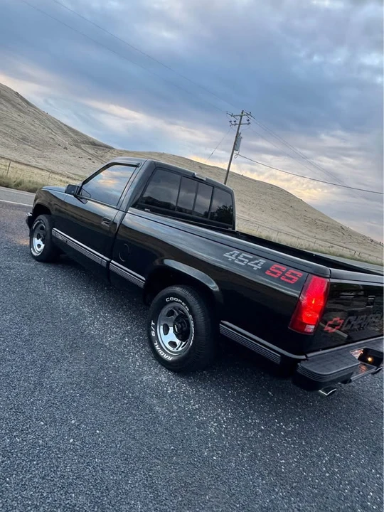 1990 Chevrolet 454 SS - Image 9 of 15