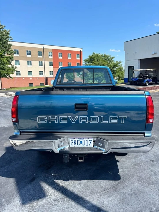 1990 Chevrolet C/K 4th Gen - Image 6 of 10