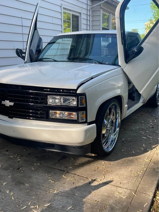 1990 Chevrolet C/K 4th Gen - Image 3 of 5