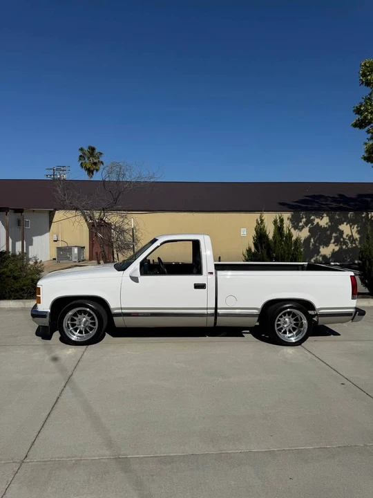 1990 Chevrolet C/K 4th Gen - Image 9 of 15
