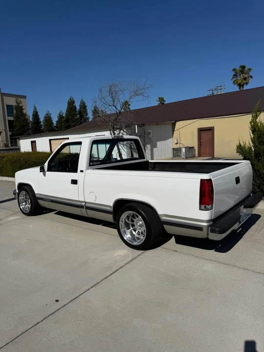 1990 Chevrolet C/K 4th Gen - Image 8 of 15