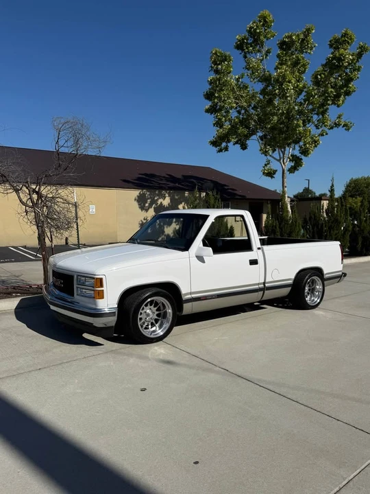 1990 Chevrolet C/K 4th Gen - Image 3 of 15
