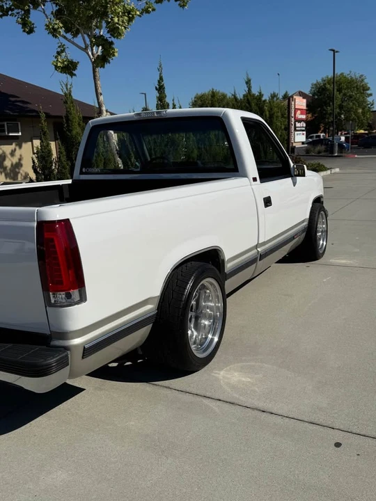 1990 Chevrolet C/K 4th Gen - Image 4 of 15