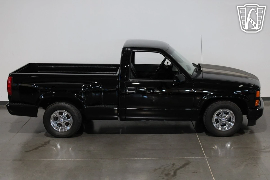 1990 Chevrolet C/K 3rd Gen - Image 9 of 12