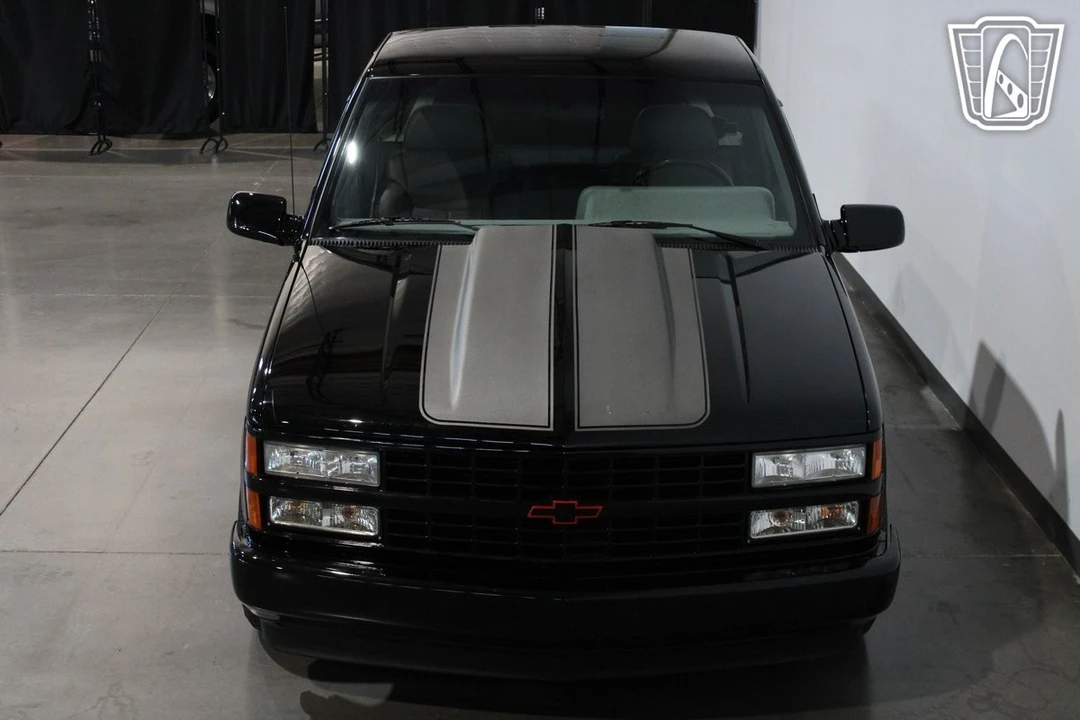 1990 Chevrolet C/K 3rd Gen - Image 7 of 12