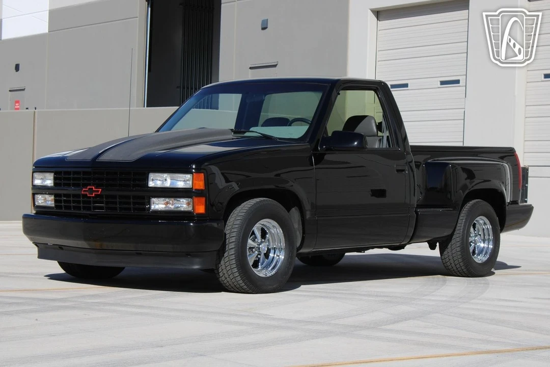 1990 Chevrolet C/K 3rd Gen - Image 3 of 12