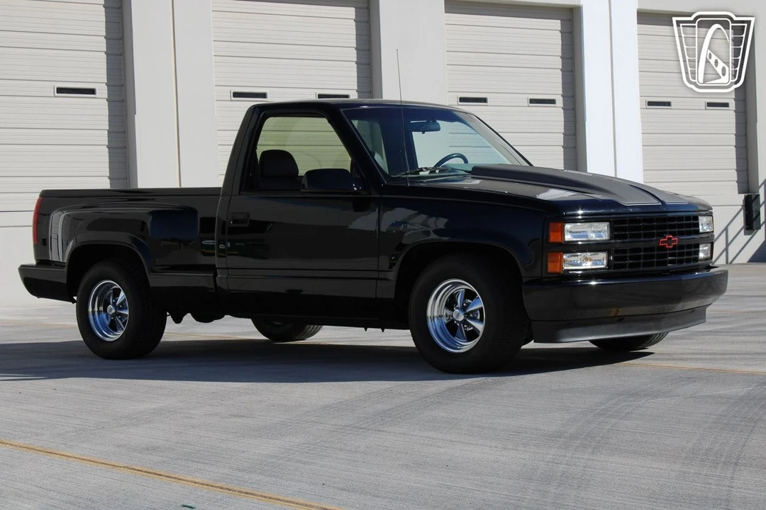 1990 Chevrolet C/K 3rd Gen - Image 6 of 12