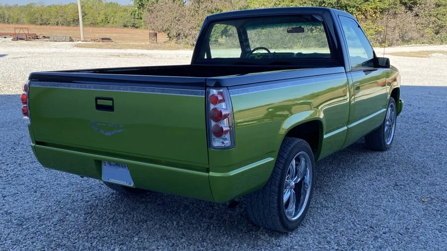 1990 Chevrolet C/K 4th Gen - Image 2 of 22