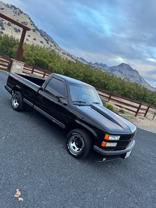 1990 Chevrolet 454 SS - Image 8 of 12