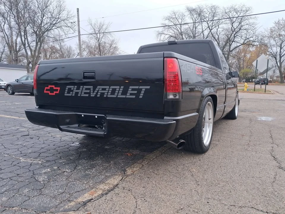 1990 Chevrolet 454 SS - Image 8 of 19