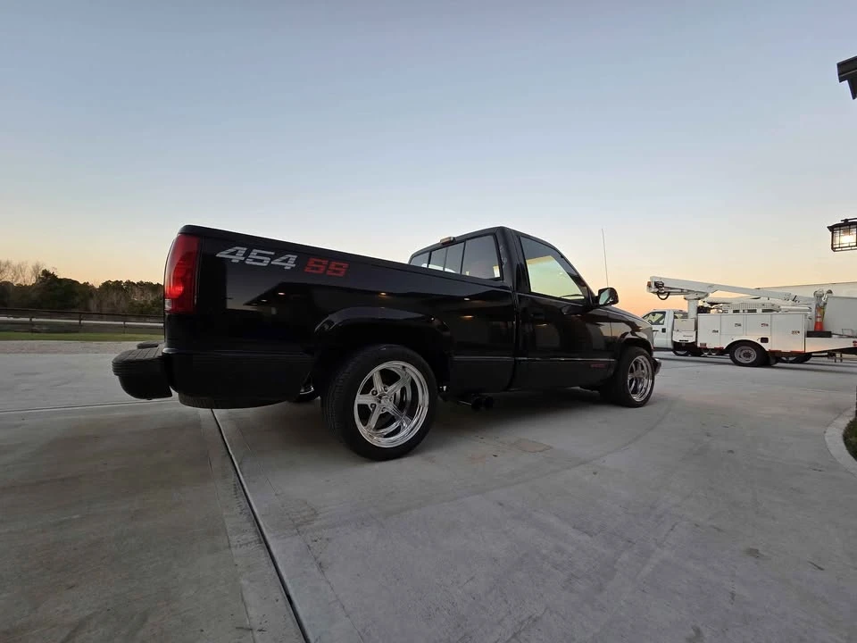 1990 Chevrolet 454 SS - Image 4 of 10