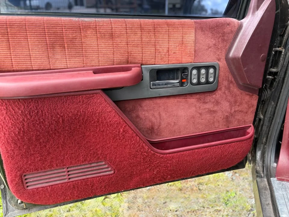 1990 Chevrolet 454 SS - Image 8 of 14