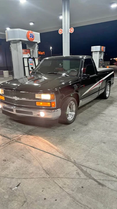 1990 Chevrolet C/K 4th Gen - Image 2 of 9