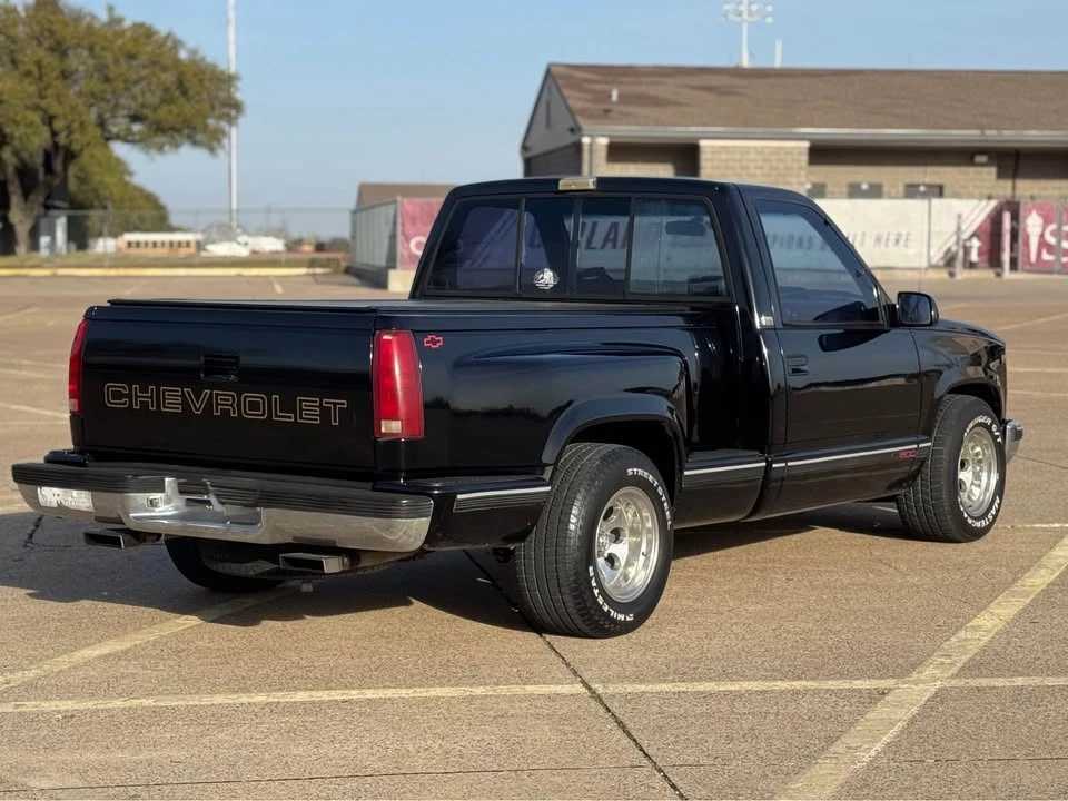 1990 Chevrolet C/K 4th Gen - Image 3 of 9