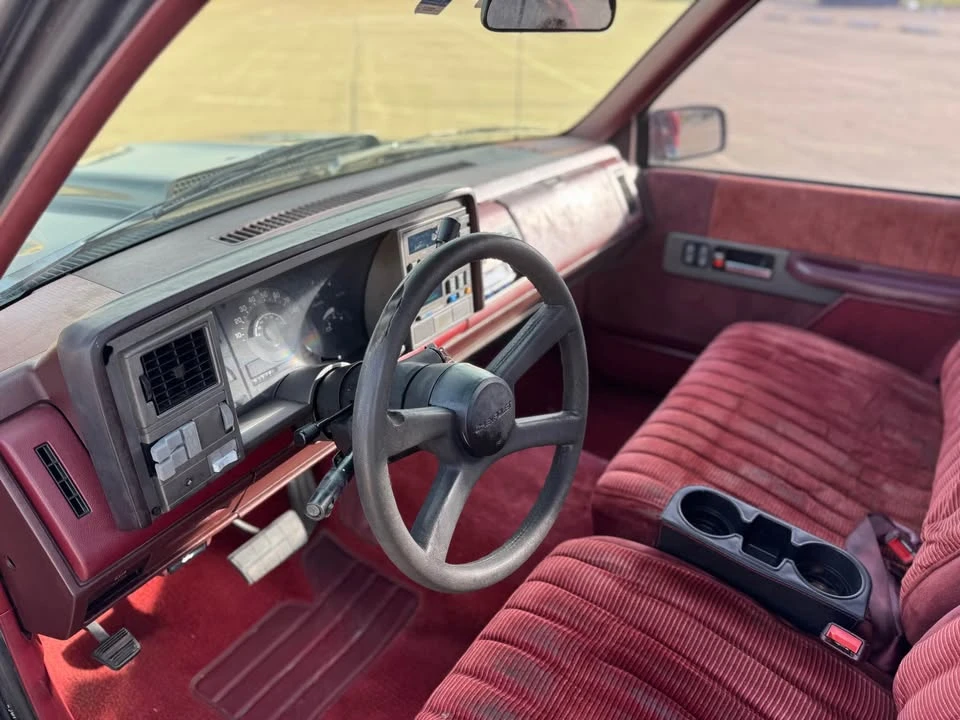 1990 Chevrolet C/K 4th Gen - Image 5 of 9
