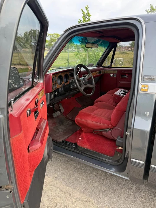 1990 Chevrolet C/K 4th Gen - Image 9 of 19