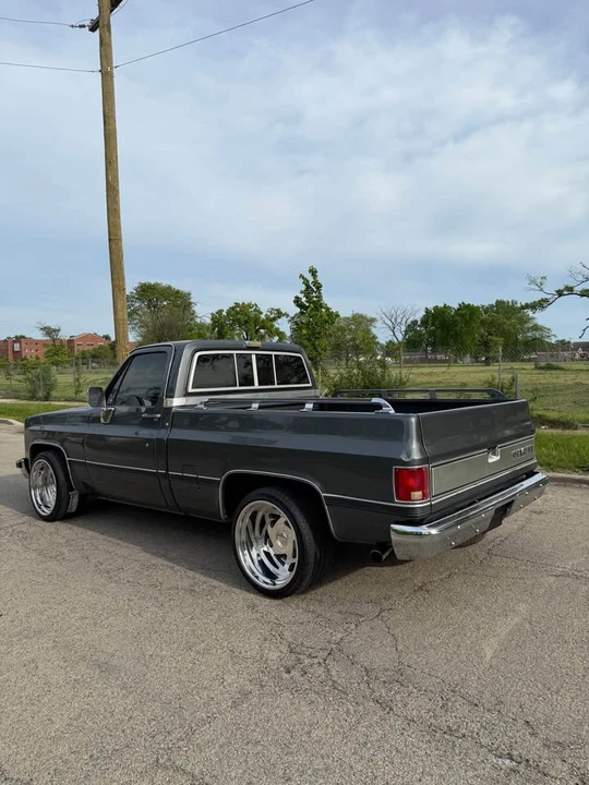 1990 Chevrolet C/K 4th Gen - Image 18 of 19