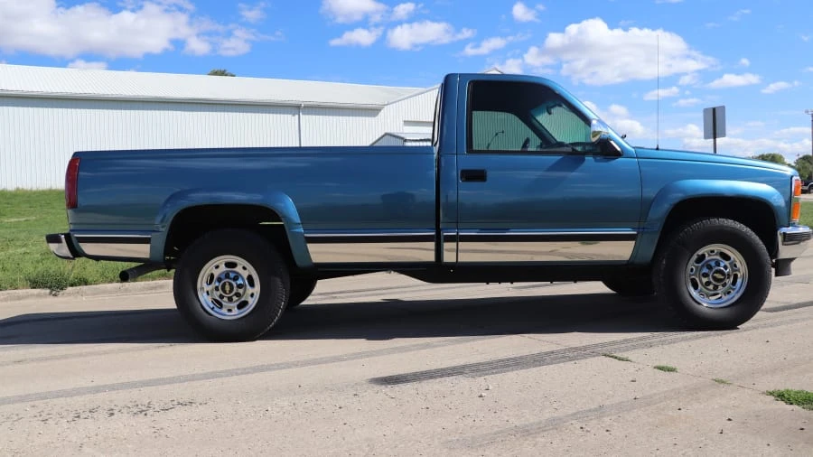 1990 Chevrolet C/K 4th Gen - Image 17 of 18