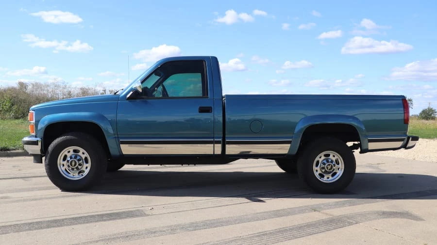 1990 Chevrolet C/K 4th Gen - Image 2 of 18