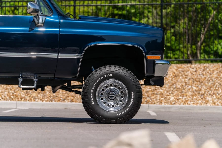 1990 Chevrolet C/K 4th Gen - Image 10 of 31