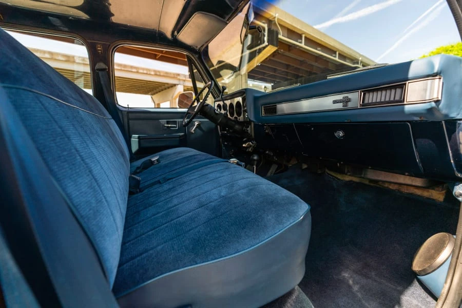 1990 Chevrolet C/K 4th Gen - Image 19 of 31