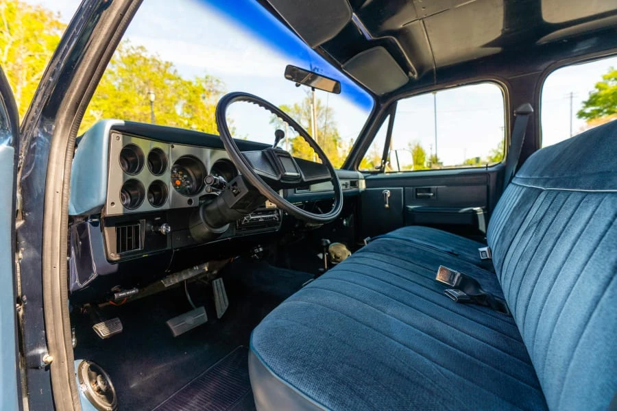 1990 Chevrolet C/K 4th Gen - Image 25 of 31