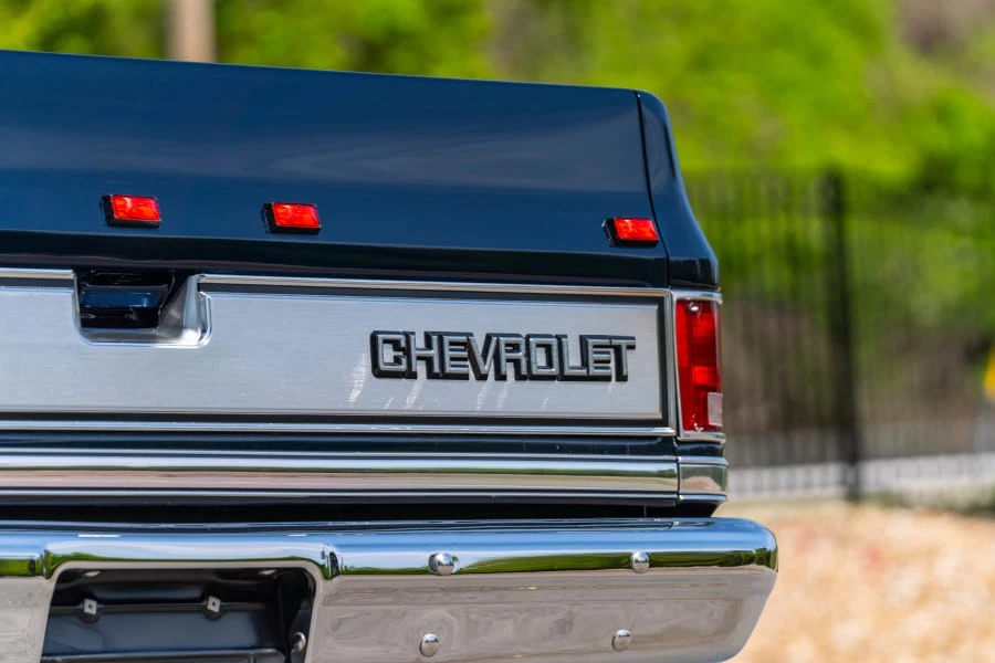 1990 Chevrolet C/K 4th Gen - Image 11 of 31