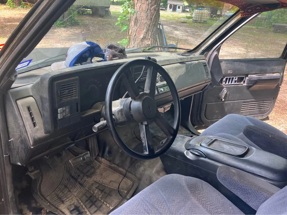 1990 Chevrolet C/K - Image 5 of 8