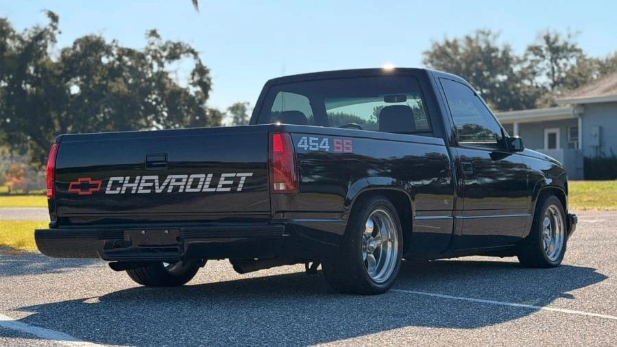 1990 Chevrolet 454 SS - Image 3 of 21