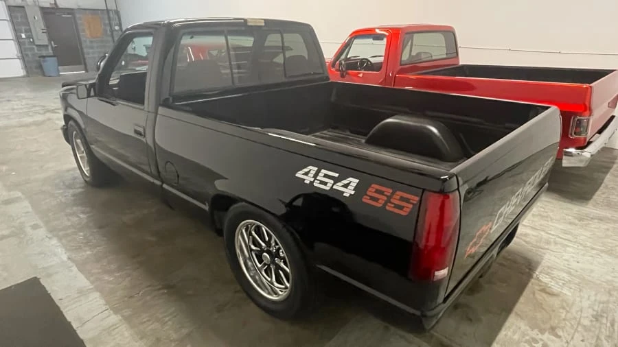 1990 Chevrolet 454 SS - Image 2 of 3