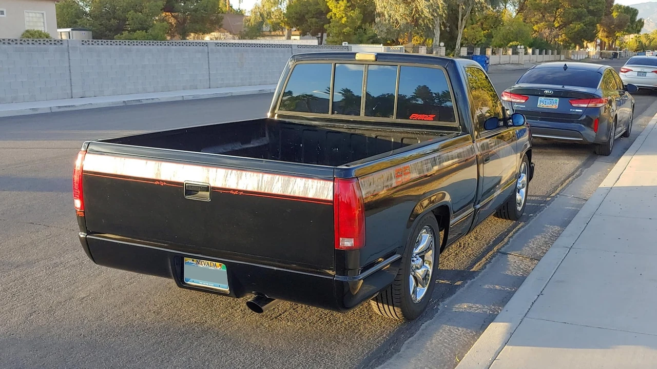 1990 Chevrolet 454 SS - Image 7 of 10