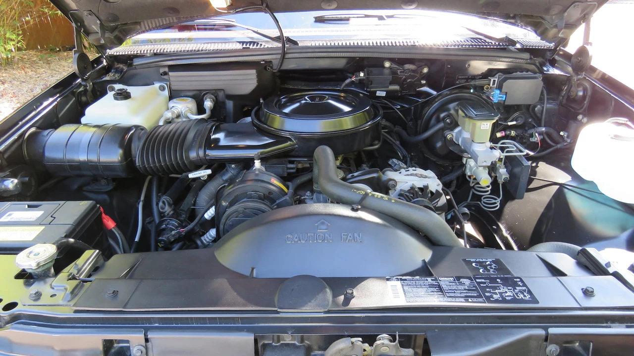 1990 Chevrolet 454 SS - Image 7 of 17