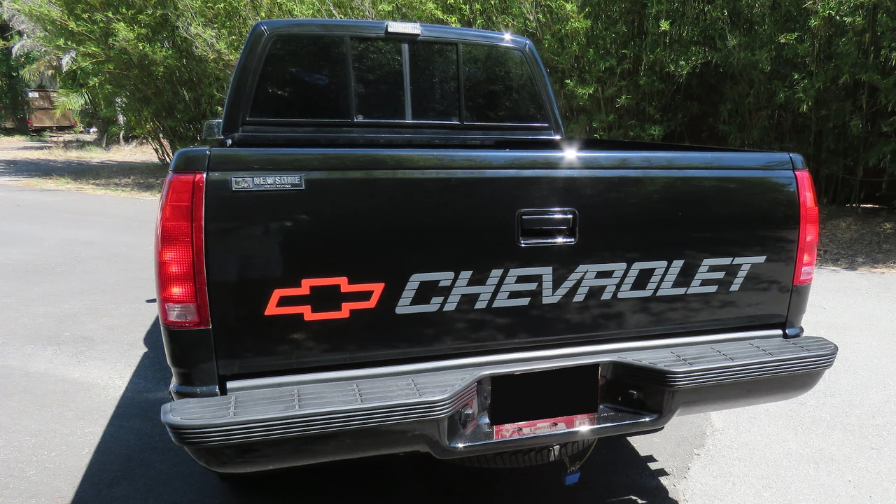 1990 Chevrolet 454 SS - Image 12 of 17