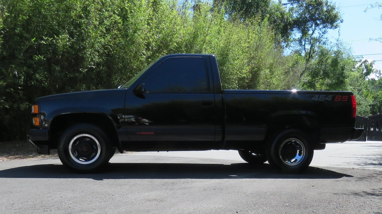 1990 Chevrolet 454 SS - Image 16 of 17