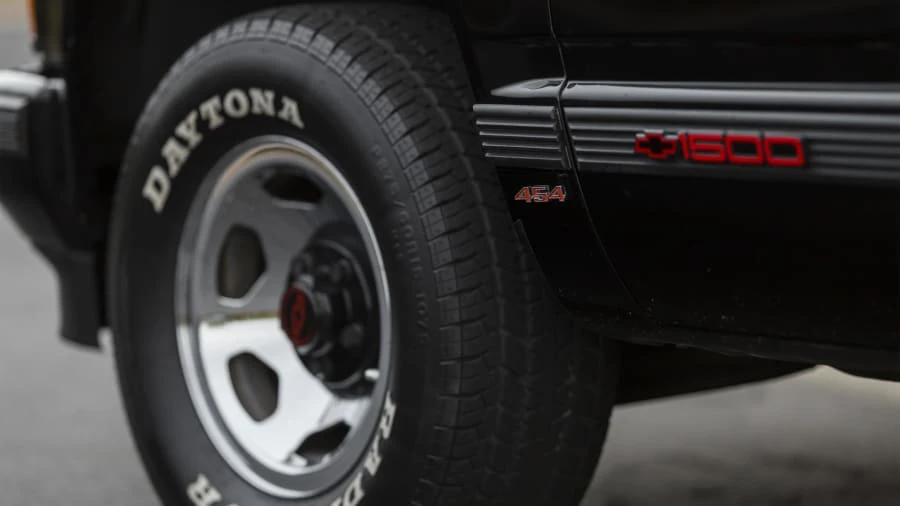 1990 Chevrolet 454 SS - Image 11 of 20