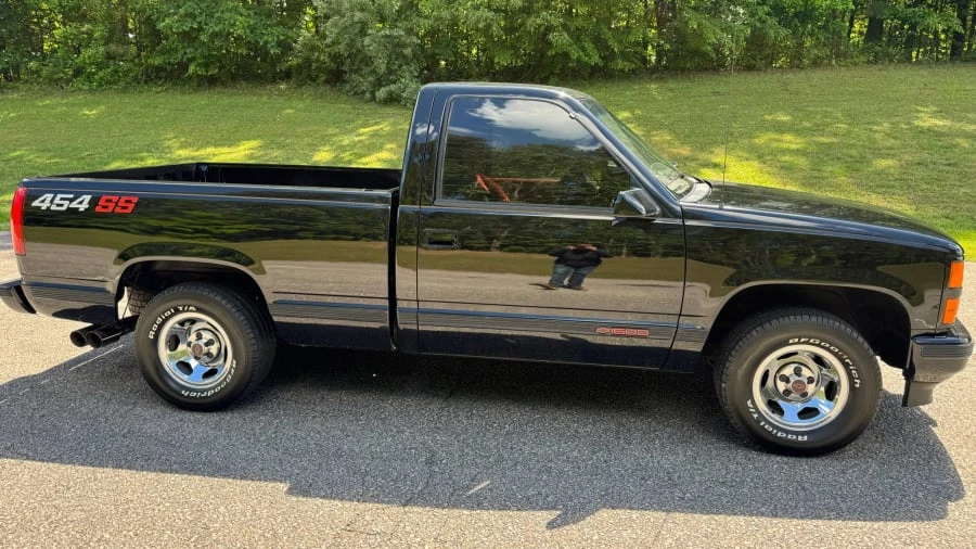 1990 Chevrolet 454 SS - Image 2 of 30