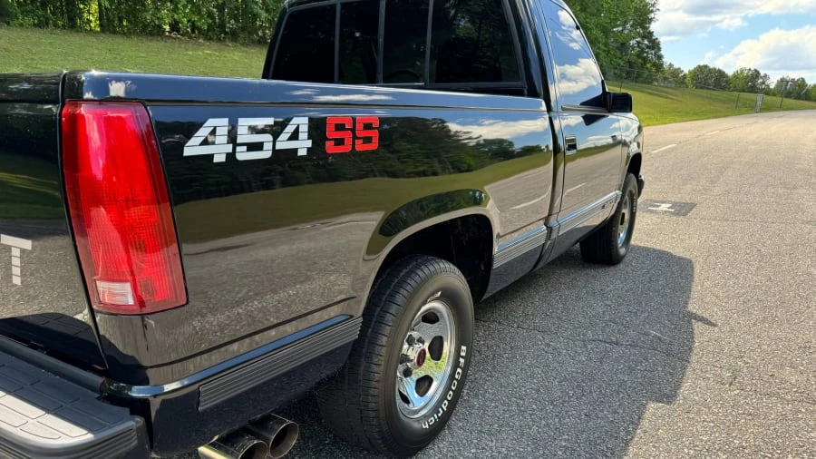 1990 Chevrolet 454 SS - Image 7 of 30