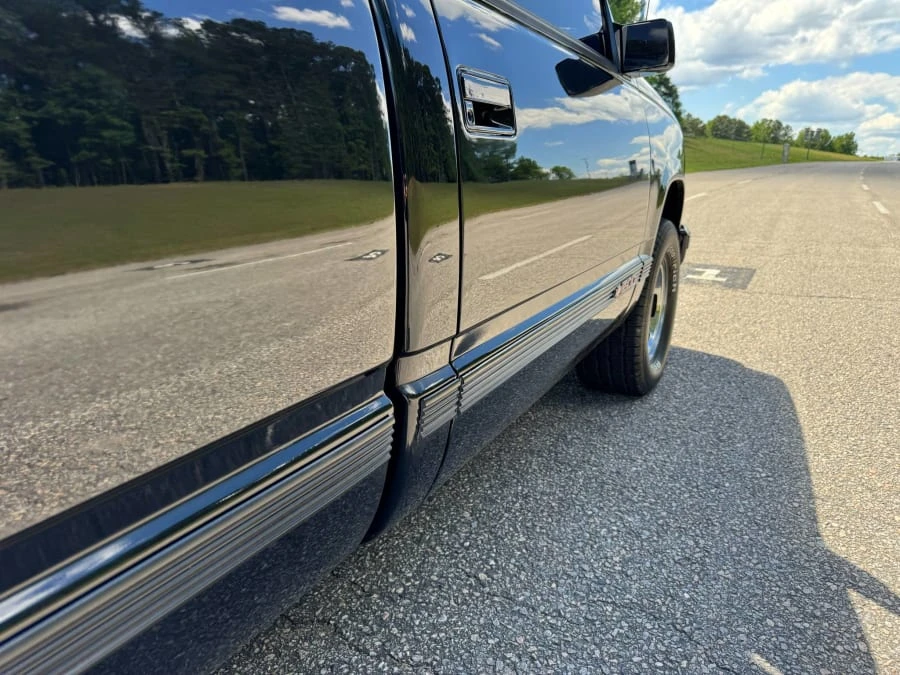 1990 Chevrolet 454 SS - Image 11 of 30
