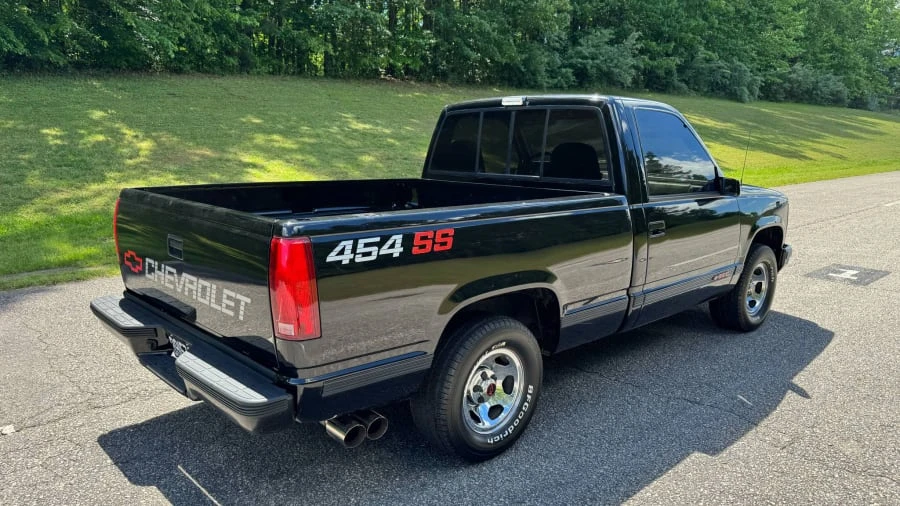 1990 Chevrolet 454 SS - Image 3 of 30
