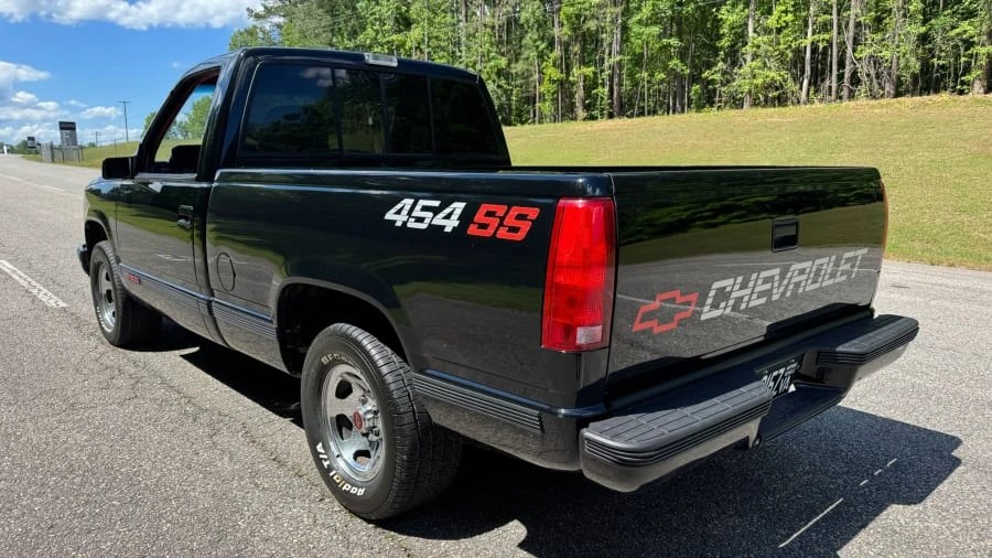 1990 Chevrolet 454 SS - Image 5 of 30