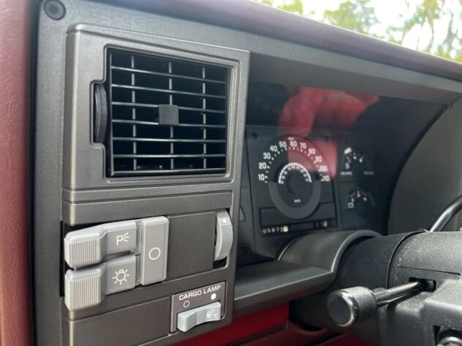 1990 Chevrolet 454 SS - Image 29 of 31