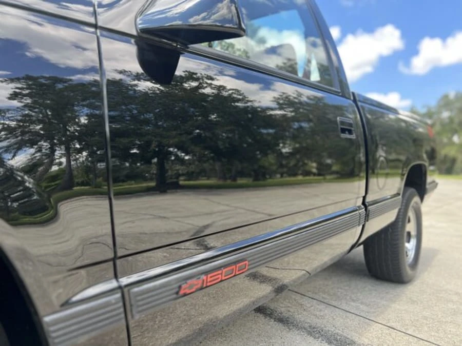 1990 Chevrolet 454 SS - Image 14 of 31