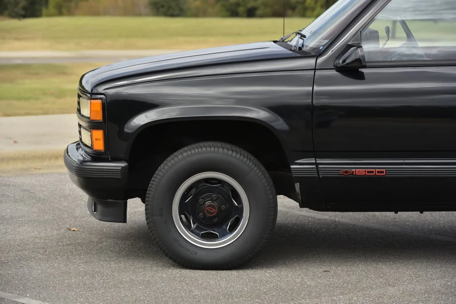 1990 Chevrolet 454 SS - Image 18 of 30