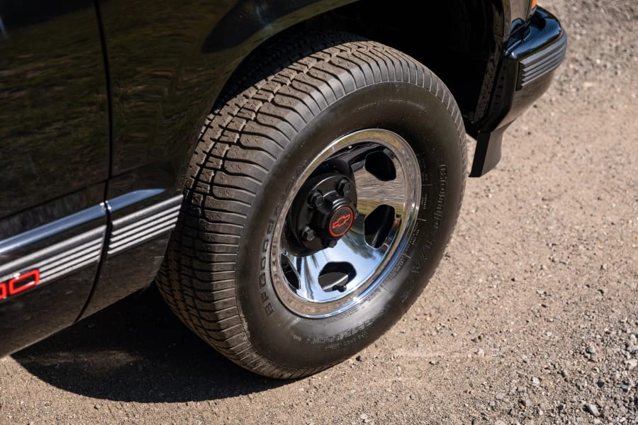 1990 Chevrolet 454 SS - Image 11 of 31