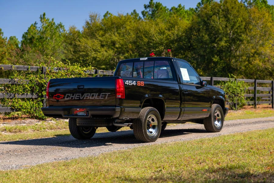 1990 Chevrolet 454 SS - Image 3 of 31
