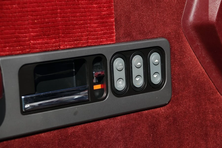 1990 Chevrolet 454 SS - Image 28 of 31