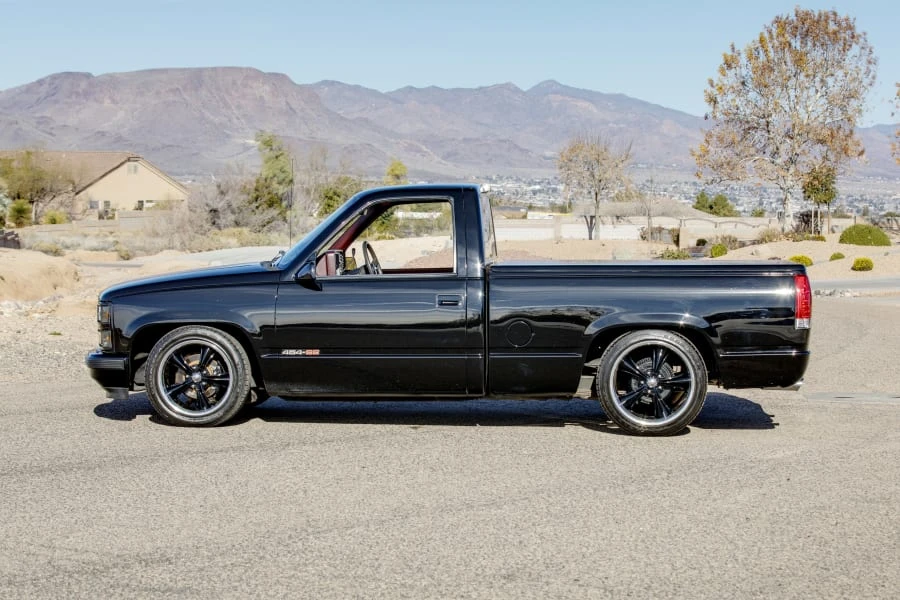 1990 Chevrolet 454 SS - Image 2 of 31