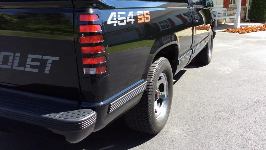1990 Chevrolet 454 SS - Image 8 of 9