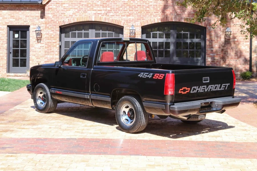 1990 Chevrolet 454 SS - Image 2 of 30